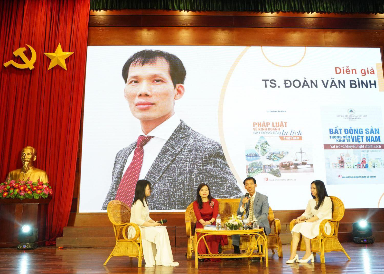 Chủ tịch HĐQT Trường Cao đẳng Đại Việt lan tỏa văn hóa đọc tại sự kiện Ngày sách và văn hóa đọc Việt Nam 2023