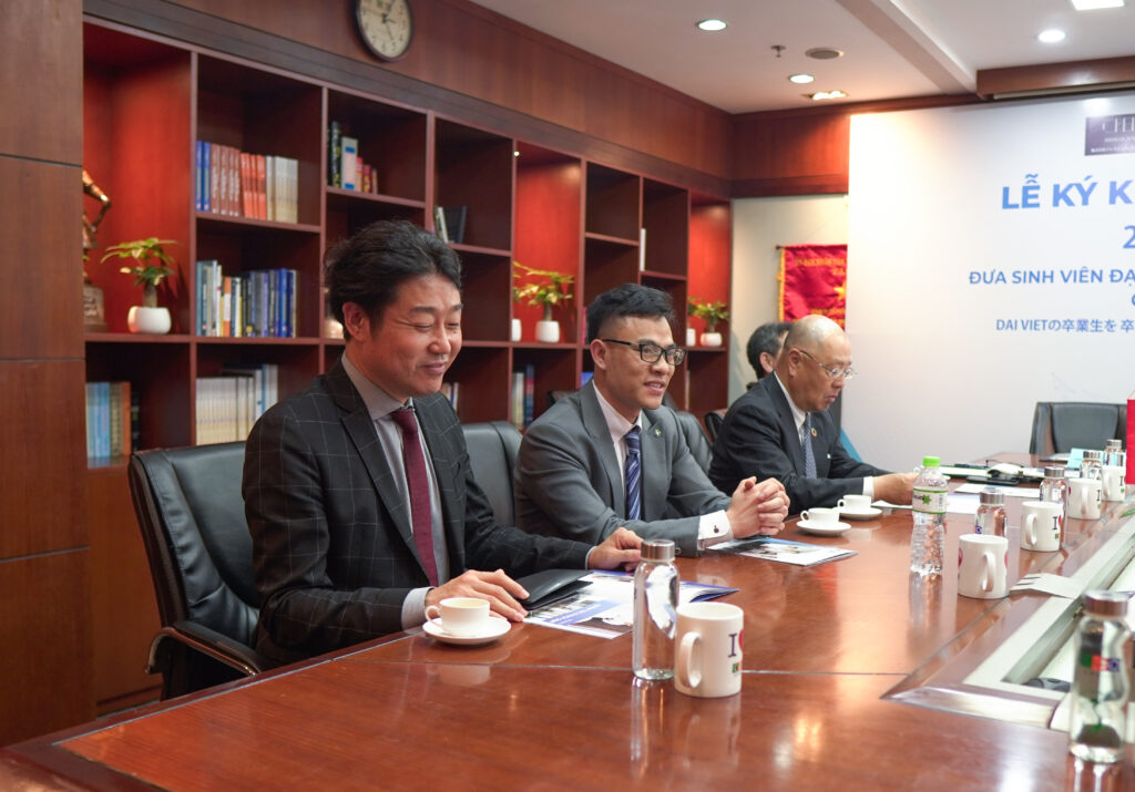 Các doanh nghiệp đối tác luôn hài lòng với chất lượng của sinh viên Cao đẳng Công thương Quốc tế.