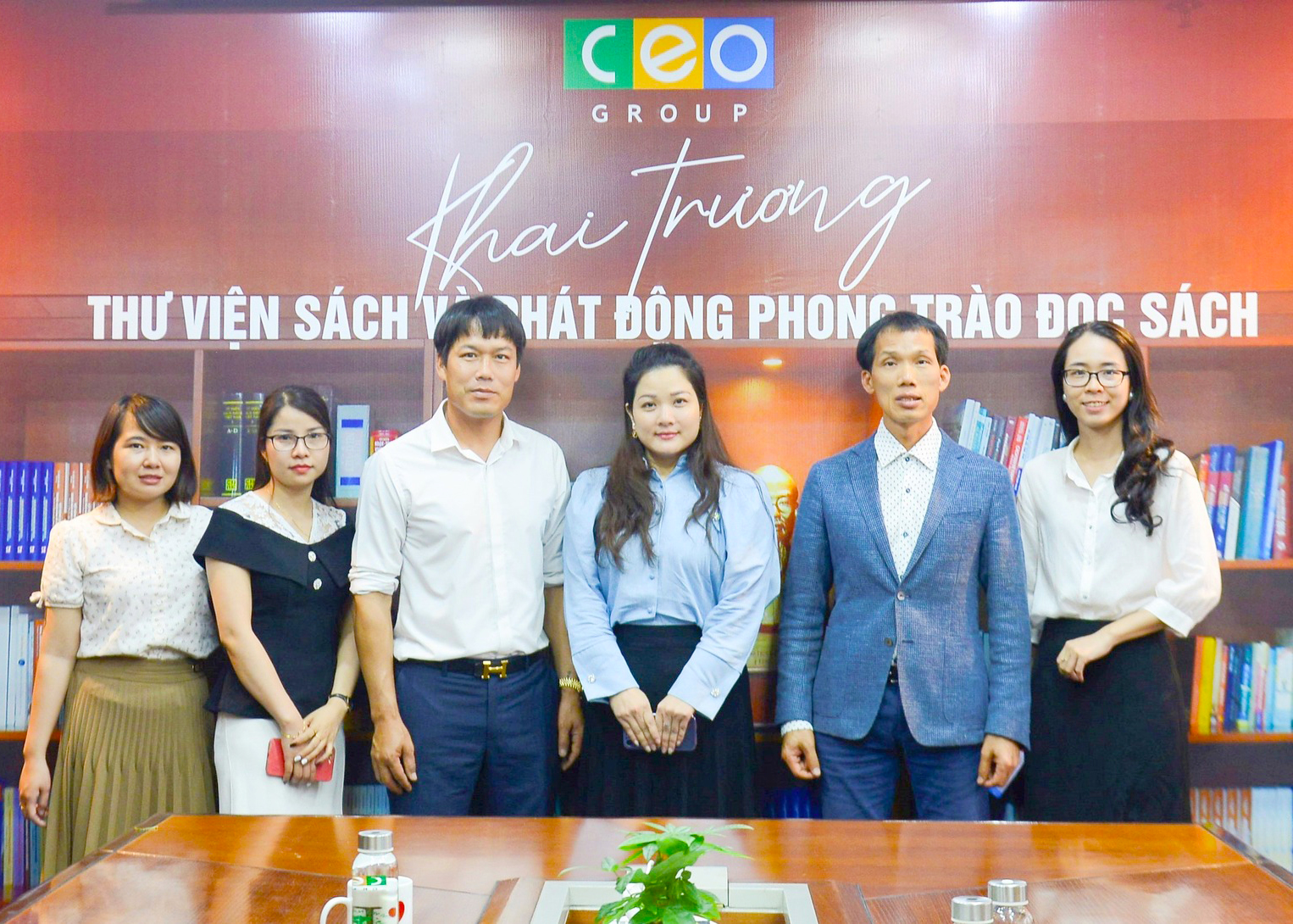 Sự kiện khai trương thư viện sách và phát động phong trào đọc sách của Tập đoàn CEO
