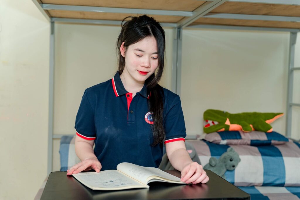 Sinh viên Cao đẳng Công thương Quốc tế được ở trong khu vực ký túc xá sạch sẽ, khang trang.