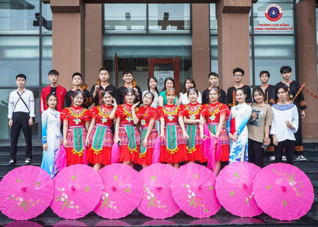 Các hoạt động tập thể tạo cho sinh viên niềm vui và cảm hứng học tập