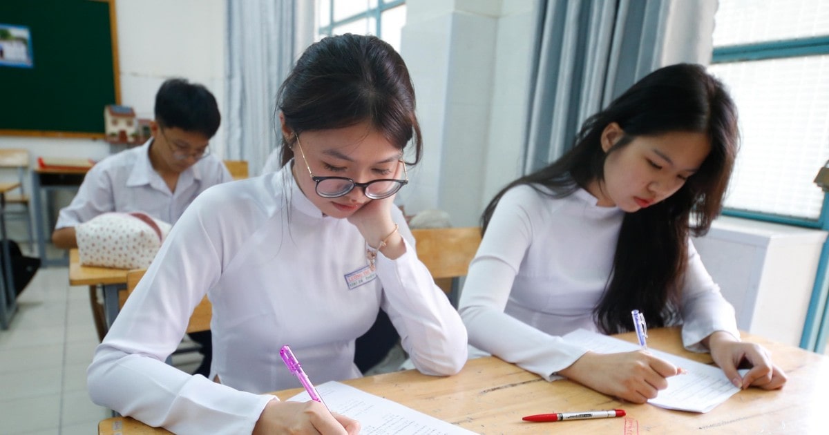 Đề thi thử tốt nghiệp môn Văn kỳ thi THPT 2025