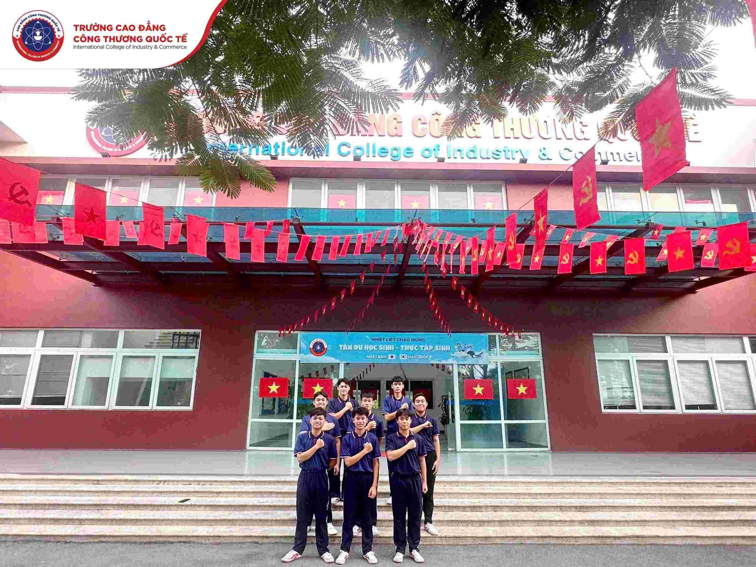 Mỗi cá nhân, mỗi tập thể, một ngọn lửa yêu nước cùng nhau lan tỏa tinh thần đoàn kết, tự hào dân tộc.