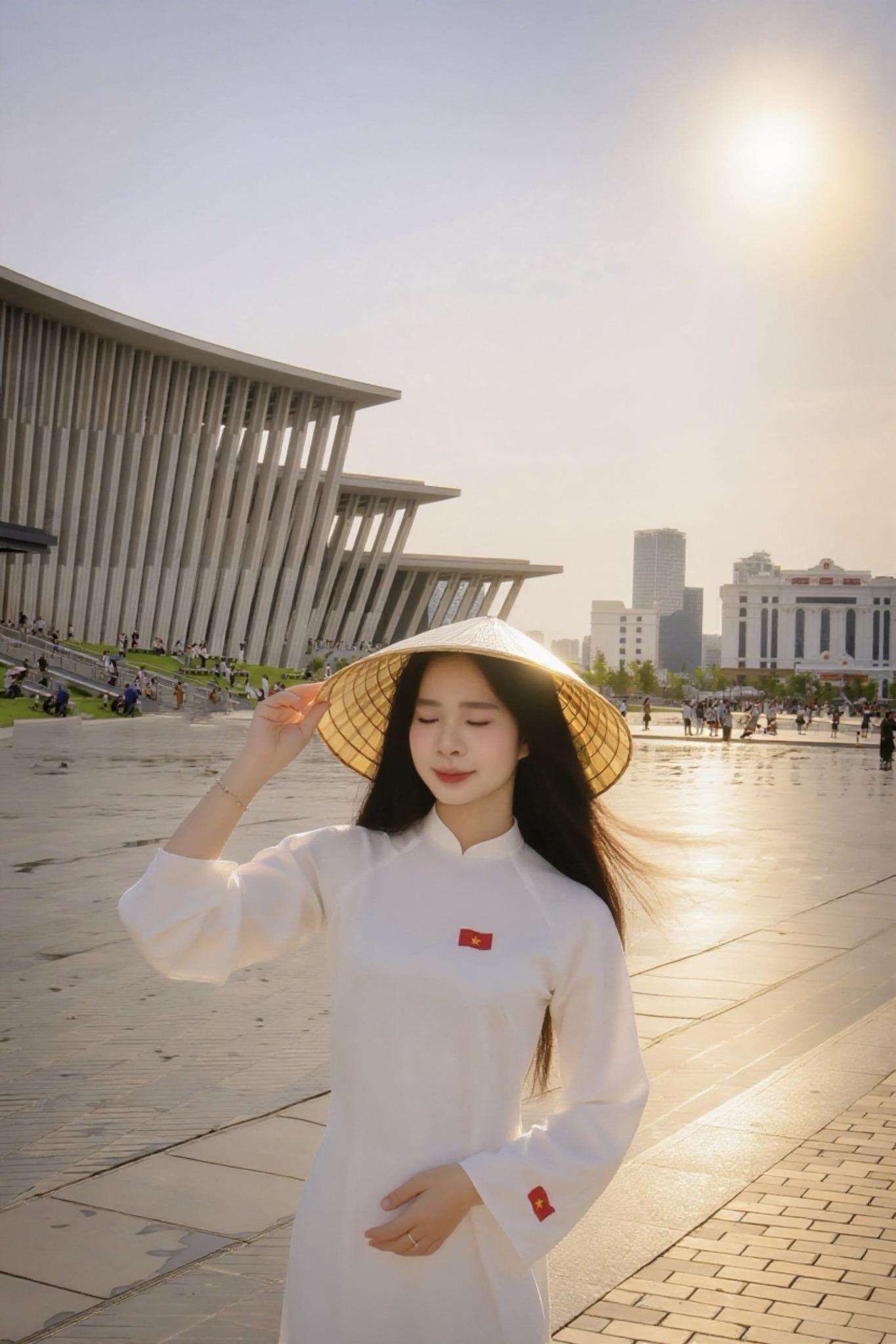 Áo dài trắng, trái tim đỏ yêu thương gửi trọn cho Tổ quốc.