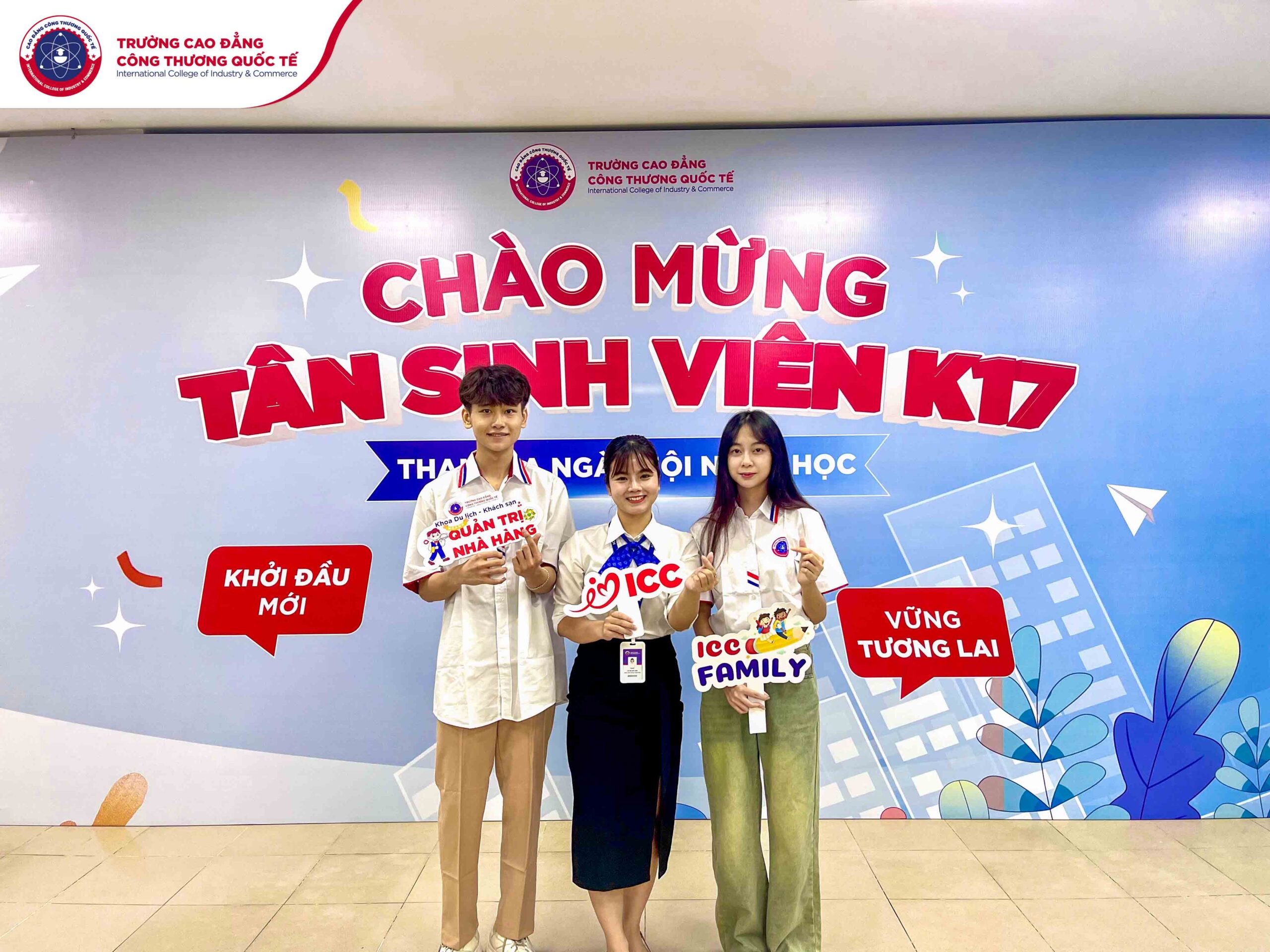 Tưng bừng không khí nhập học đợt 2 tại Cao đẳng Công thương Quốc tế