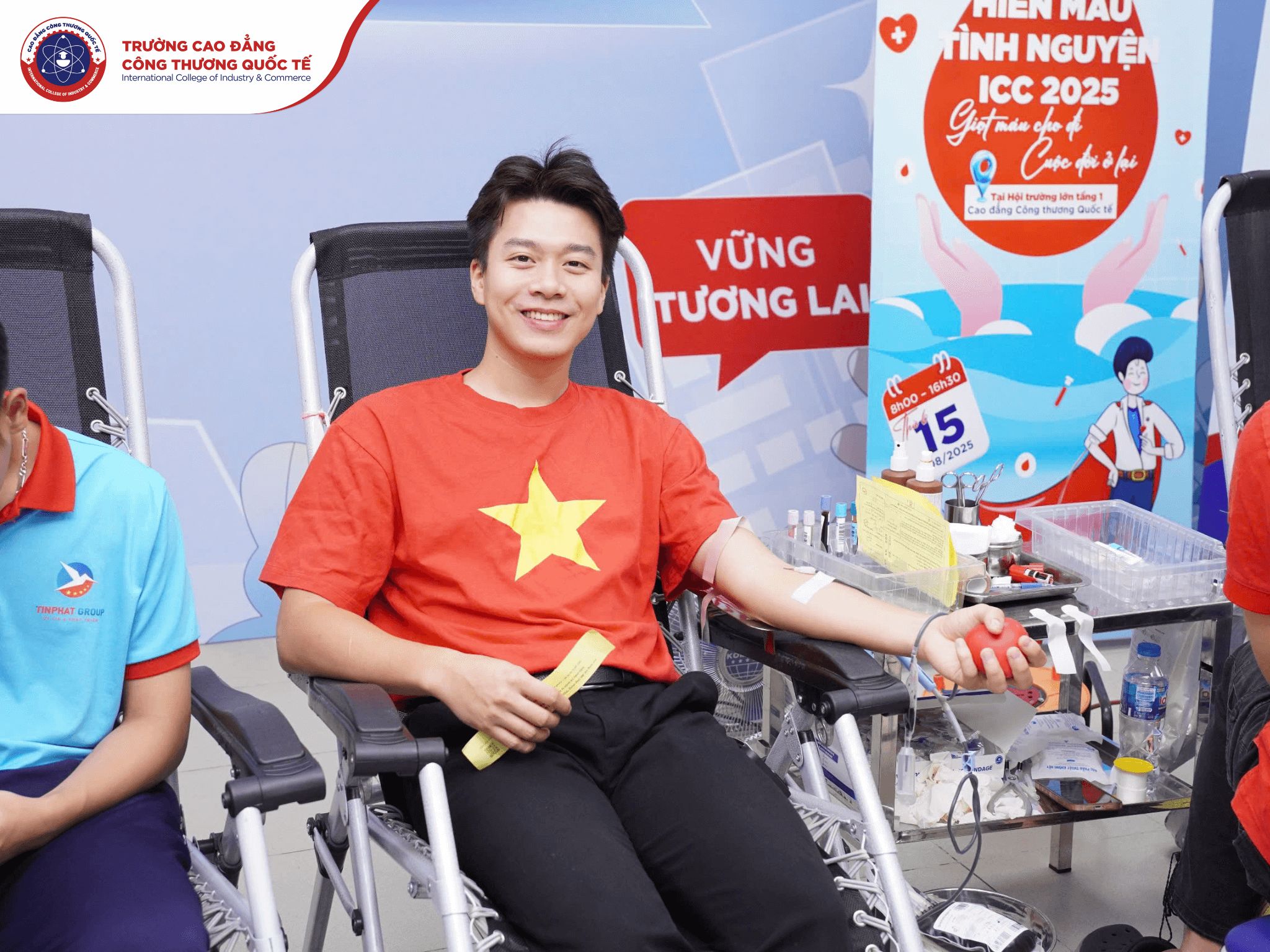 Rực rỡ sắc đỏ tại Ngày hội hiến máu ICC 2025