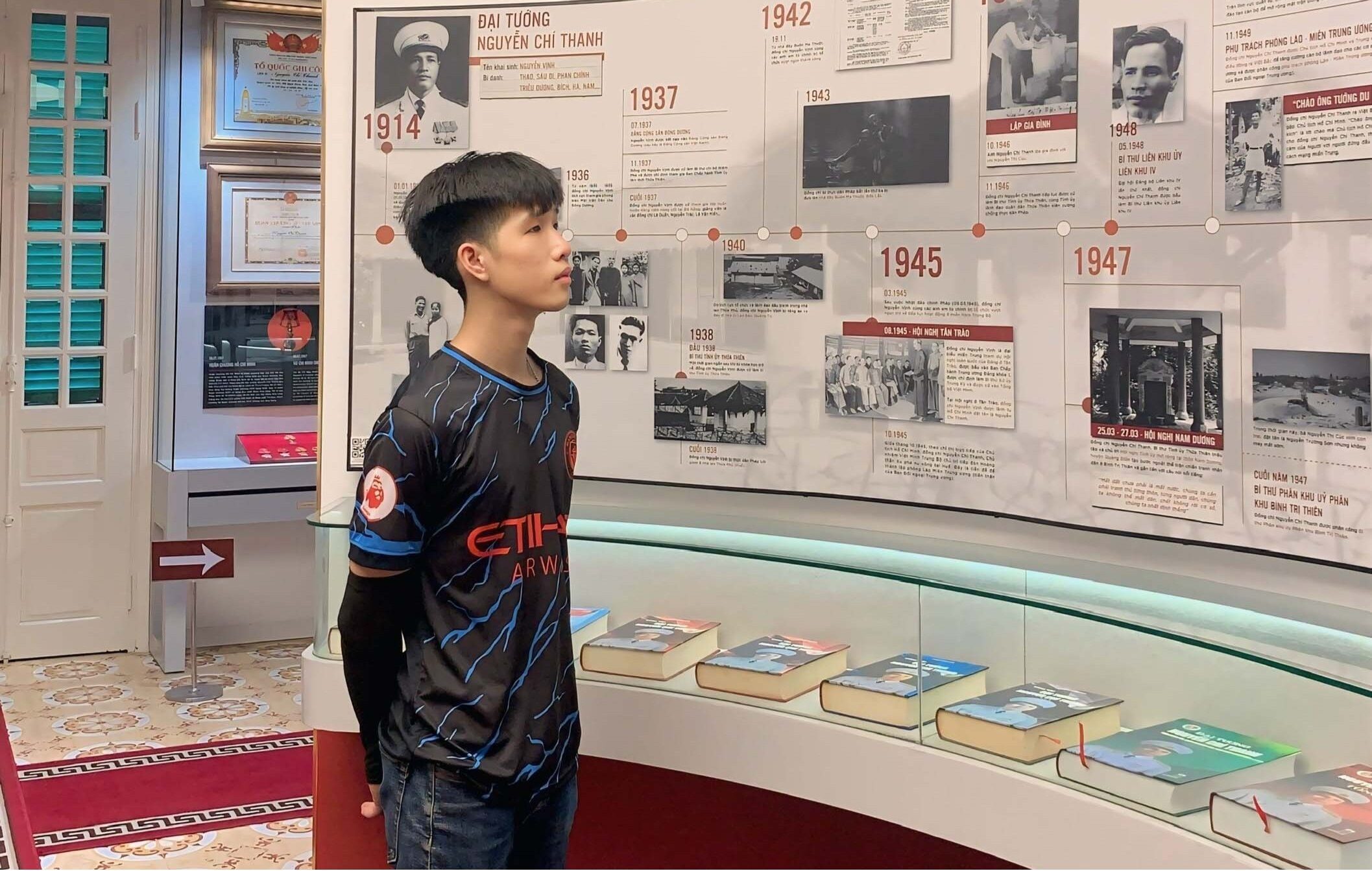 Nam sinh ICC đam mê khám phá bảo tàng