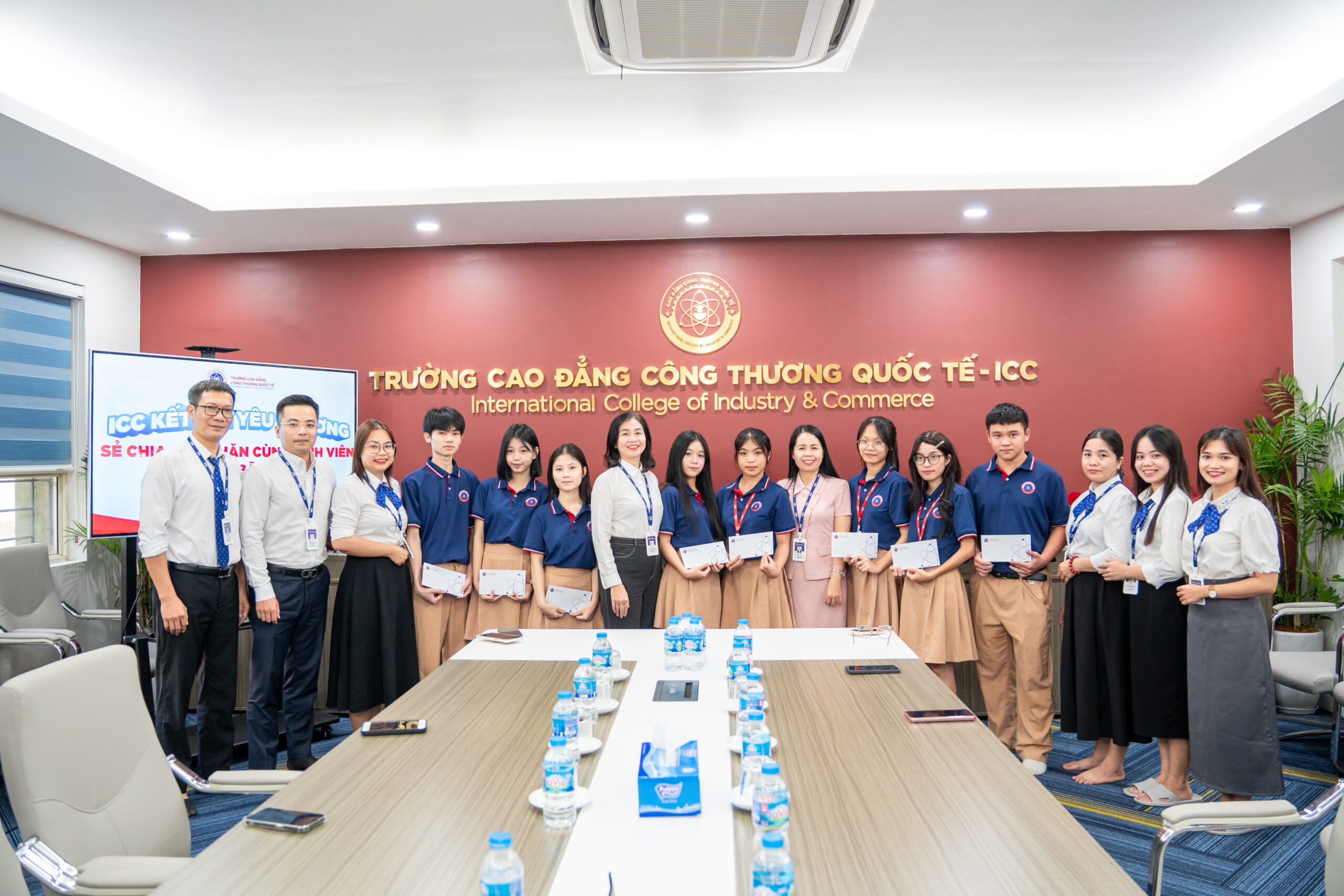 ICC kết nối yêu thương – Sẻ chia khó khăn cùng sinh viên vùng bão lũ