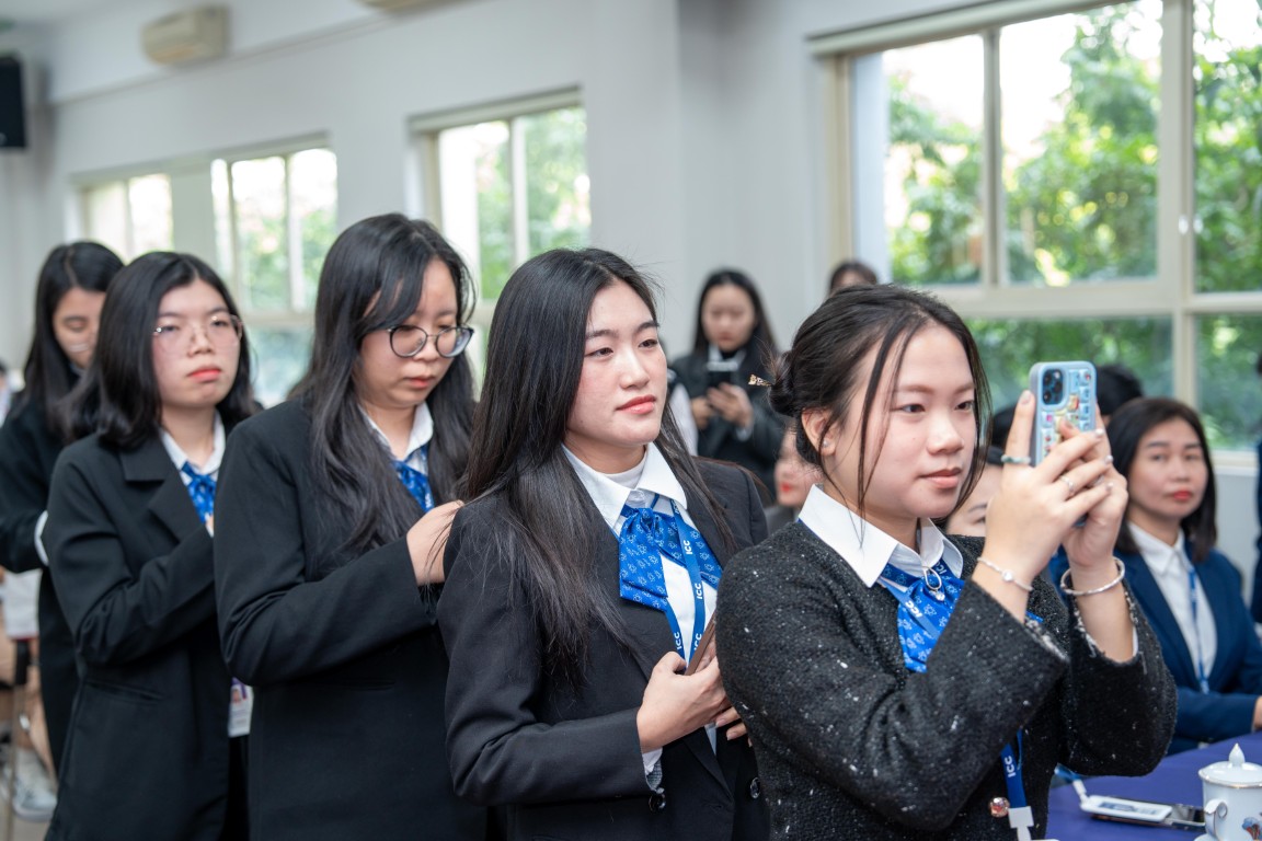 Những tấm lòng sẻ chia – khi yêu thương được lan tỏa từ cán bộ, giảng viên ICC.