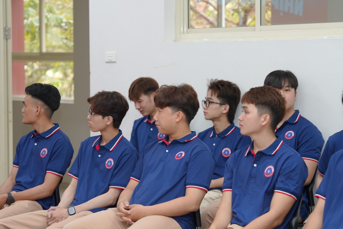 Tân sinh viên ICC rạng rỡ trong ngày hội kết nối nhập học